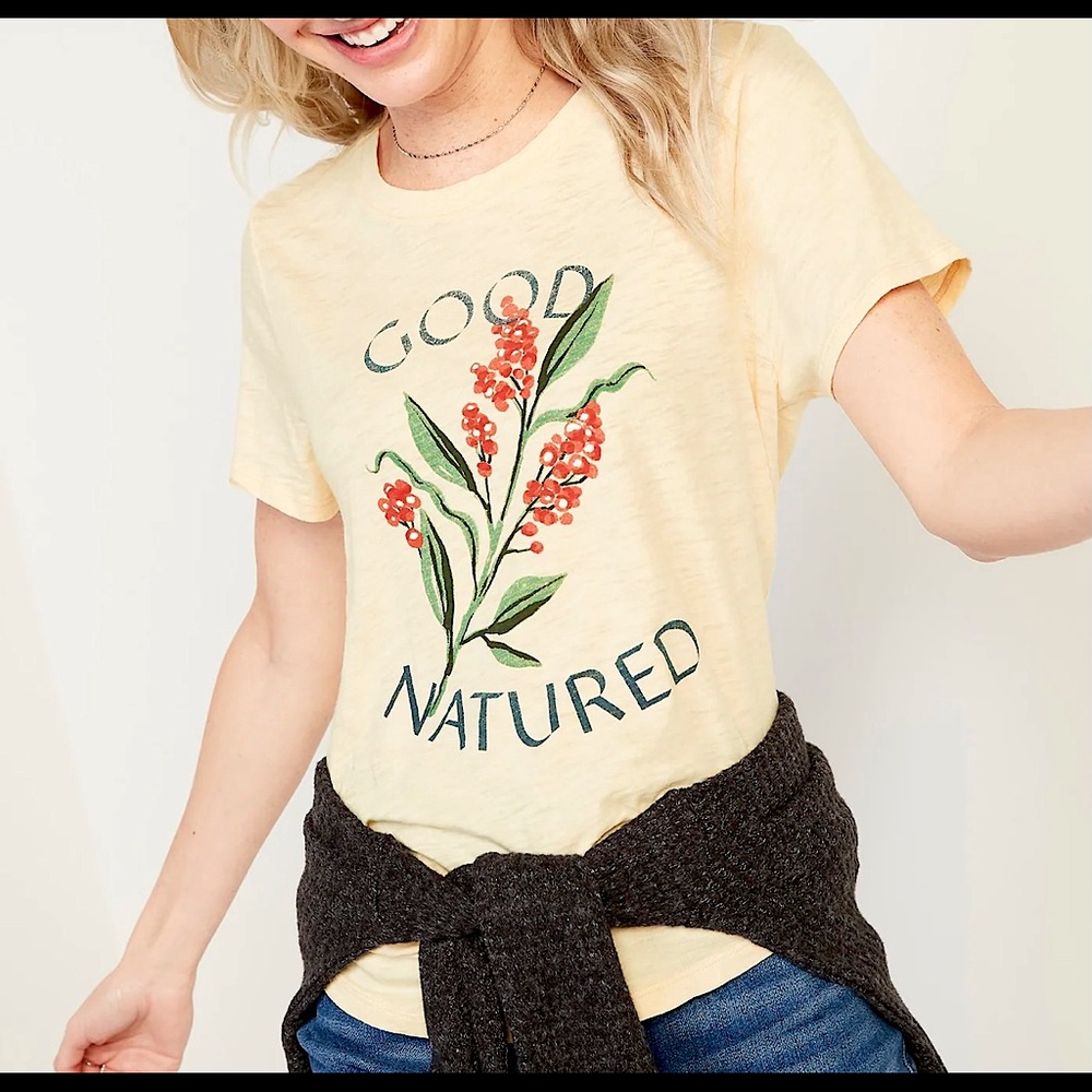 OLD NAVY GOOD NATURED YELLOW TEE NWT💚